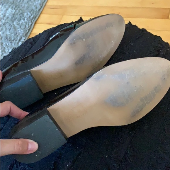 Banded glossy leather loafers - Picture 2 of 6